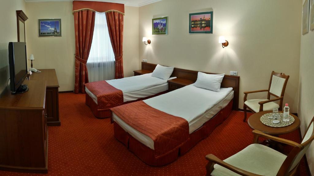 Hotel Ukraine รีฟเน ห้อง รูปภาพ